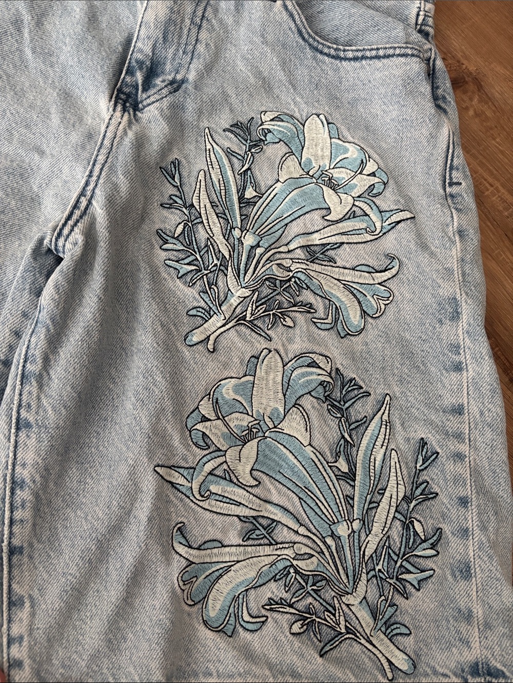 Light Blue Floral-Embroidered Men's Denim Jorts - Picture 3 of 6